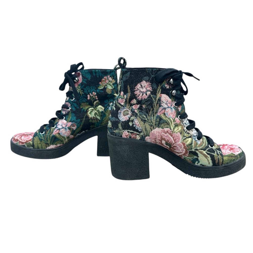 Steve Madden Abby Floral Tapestry Lace Up Platform Booties  7 Whimsigoth Granny